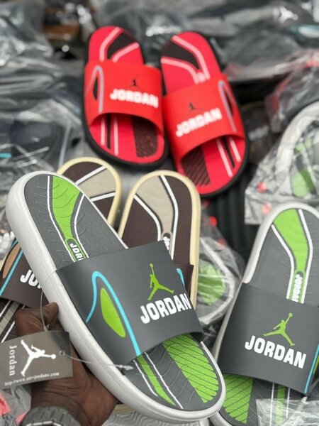 Tongs de sport Jordan unisexes
