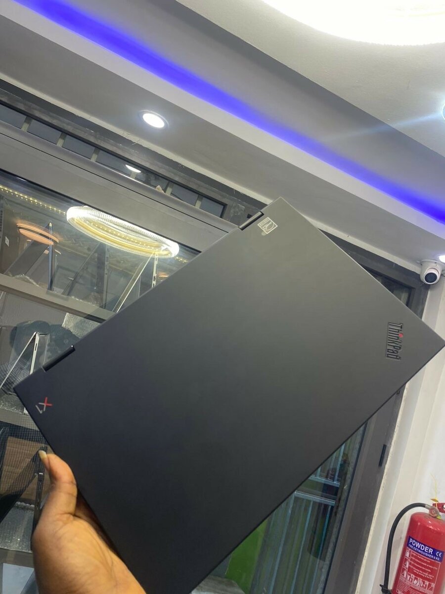 Lenovo Thinkpad X1 Carbon