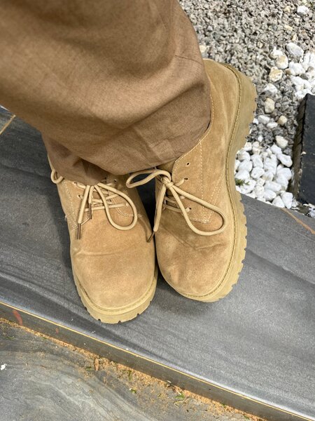 Chaussures en cuir robustes