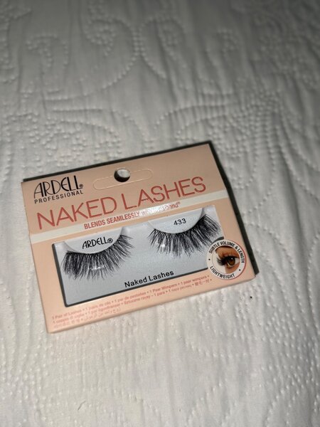 NAKED LASHES