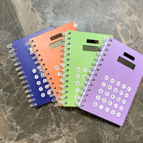 Carnet avec calculatrice intégré