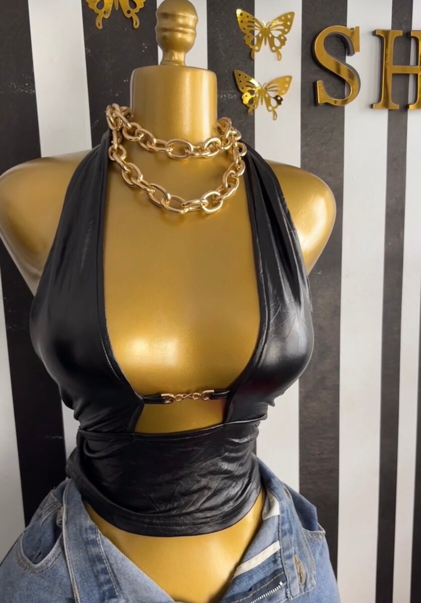 Top dos nu en cuir noir