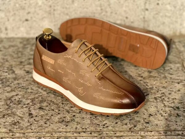 Chaussure pour homme lactose