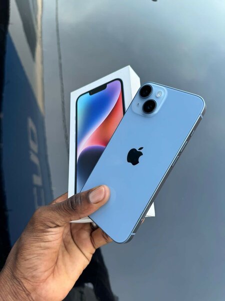 iPhone 14 simple