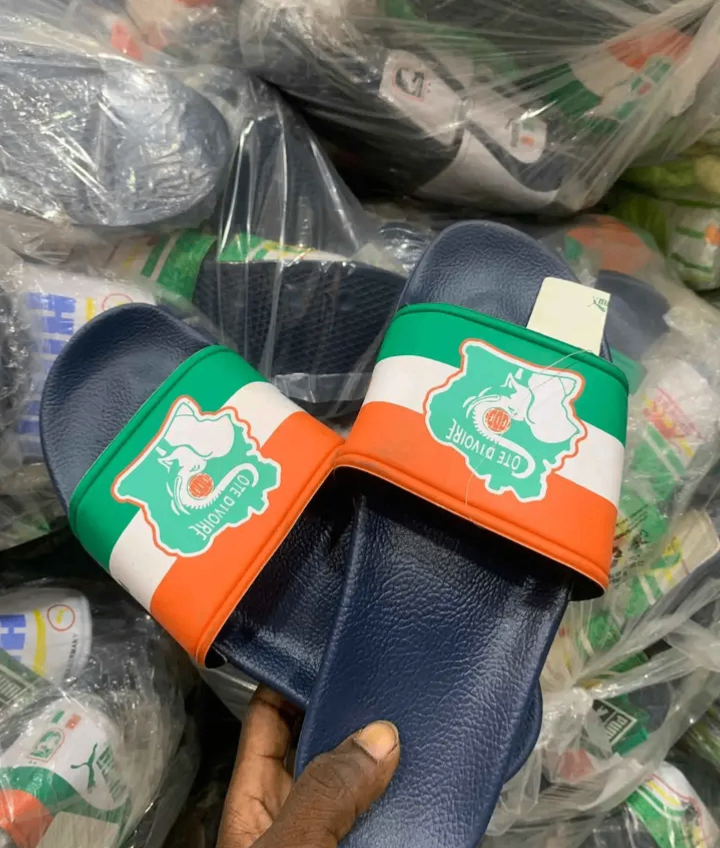 Claquettes confort ivoiriennes