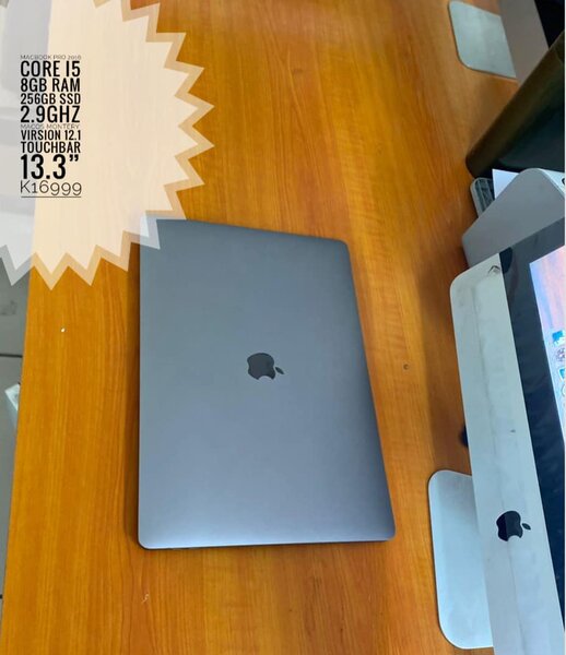 MAC BOOK PRO 2016