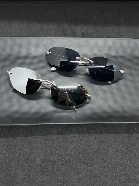 Lunettes de soleil stylées