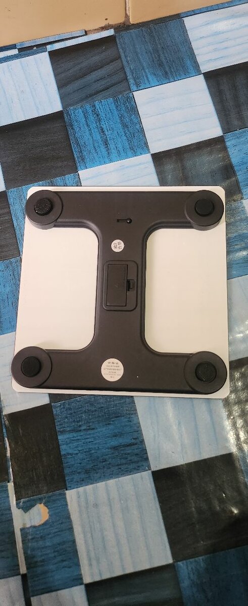 Balance connectée rose