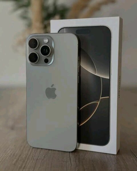 iPhone 16 Pro Max