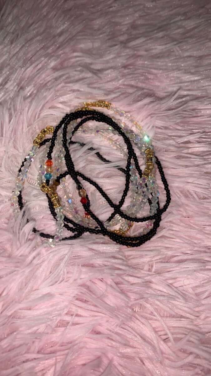 Collier en perles multicolores