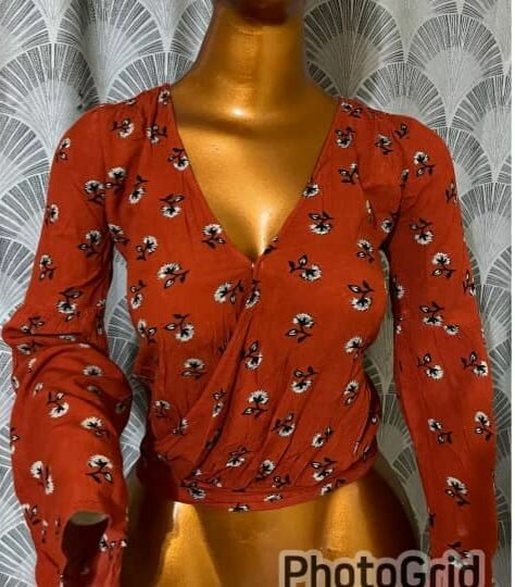 Blouse Florale Rouge Élégante
