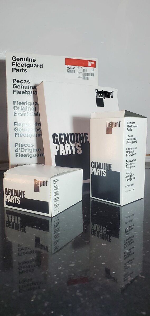 FLEETGUARD ASSORTED FILTERS