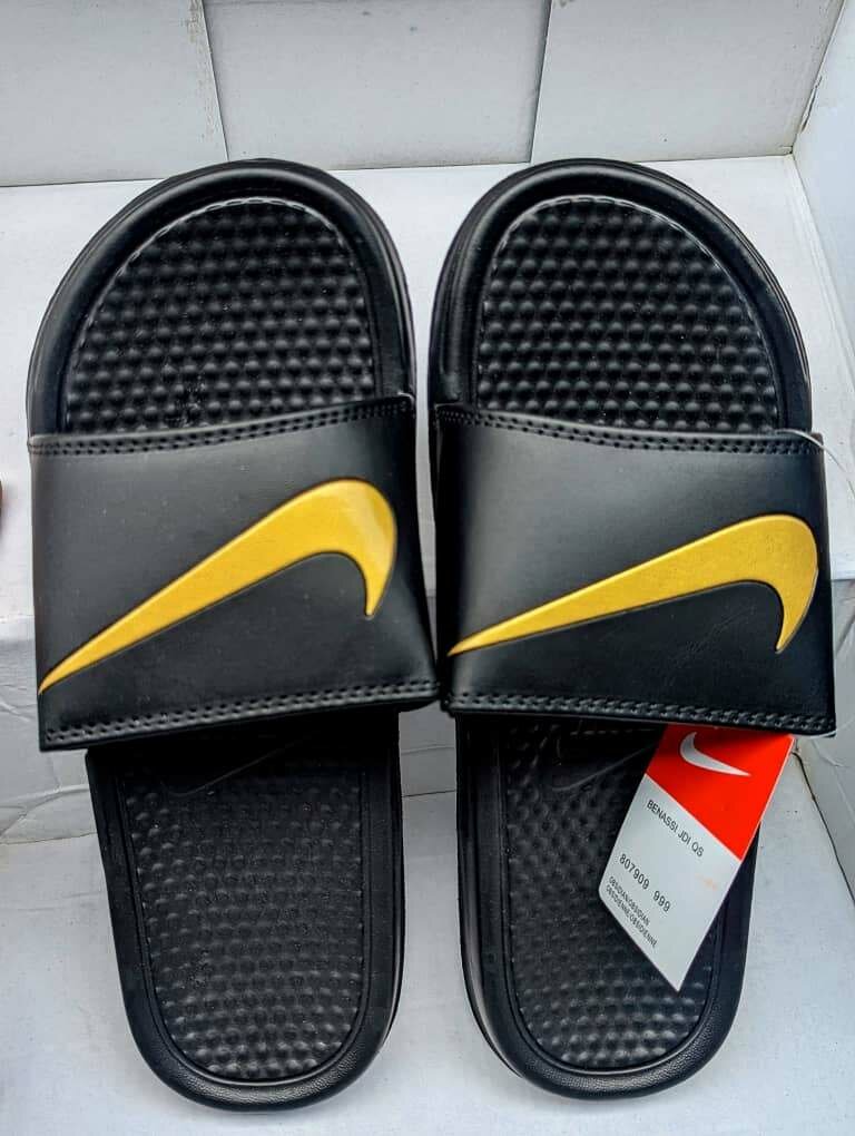 Nike slippers