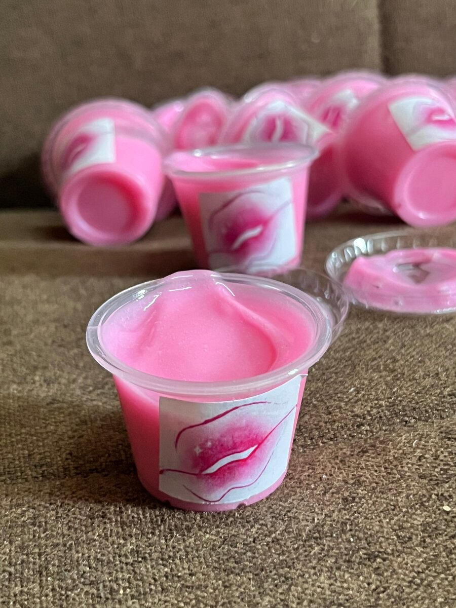 Baume à lèvres rose hydratant