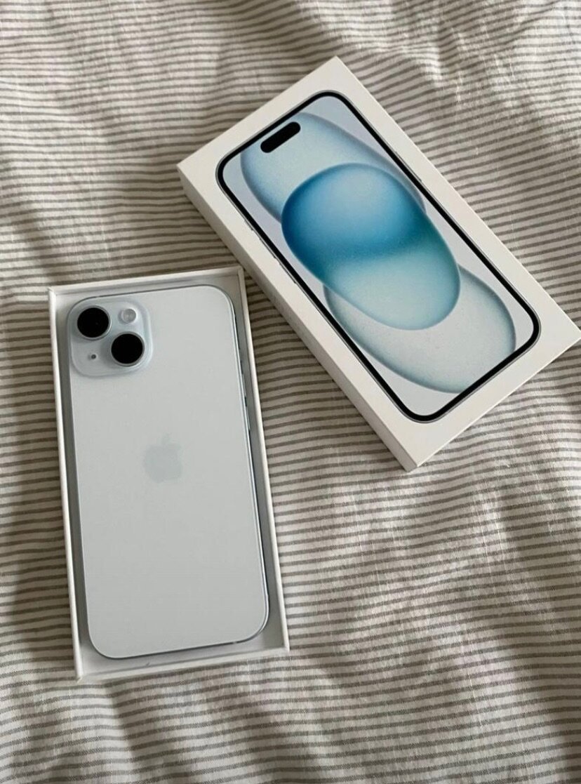 iPhone 15 128gig E Sim unlocked battery health 100%