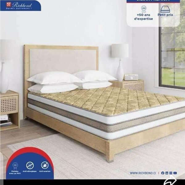 Lit Capitonné Confort Premium