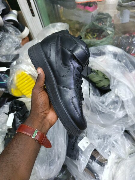 Baskets montantes noires homme