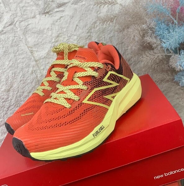 New Balance Fuelcell