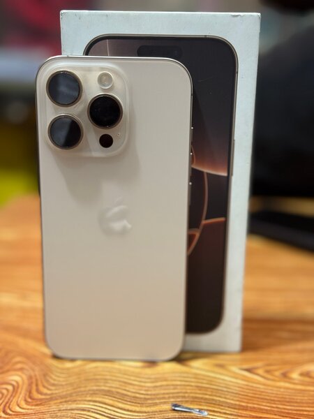 iPhone 16 pro ,128 GB