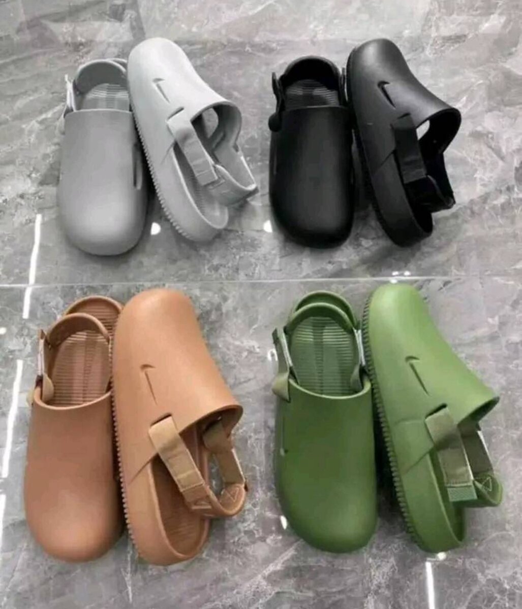 Nike mules ( Nike crocs)