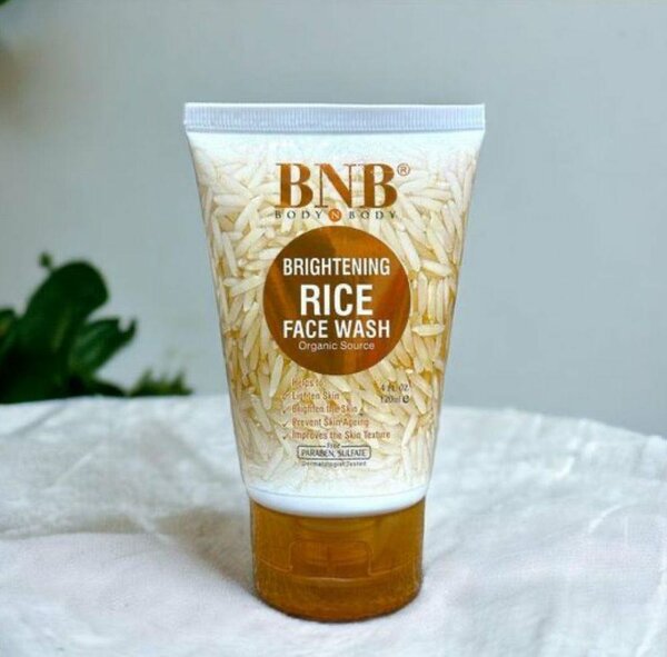 BNB Extract Rice Face Wash