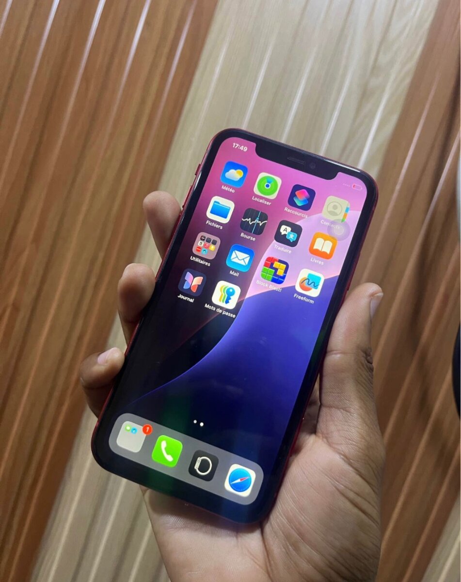 iPhone 11 Rouge 64 Go