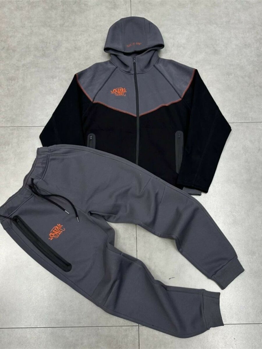 Ensemble de survêtement moderne