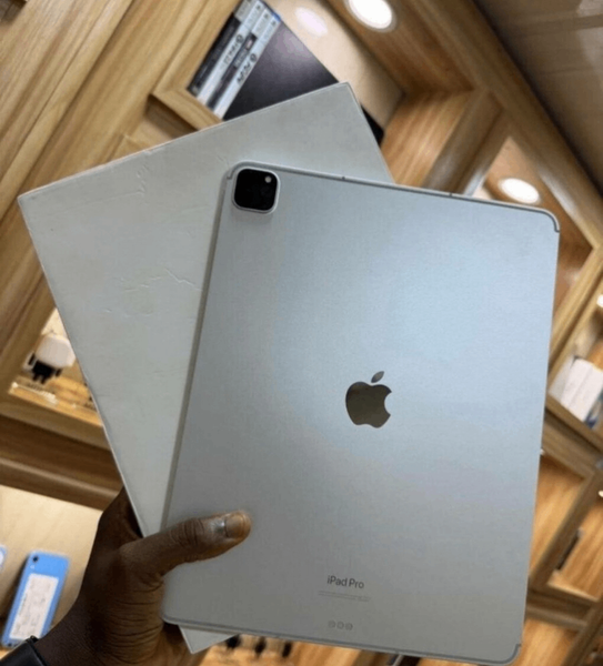 Apple iPad Pro 12.9" Wi-Fi