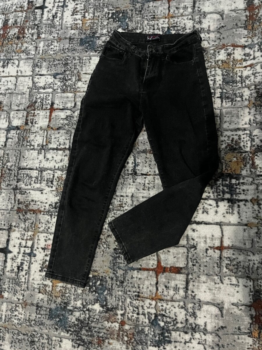 Женские джинсы mom очень мягкие и качественные