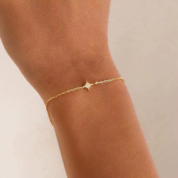 Bracelet en Or Étoile Minimaliste