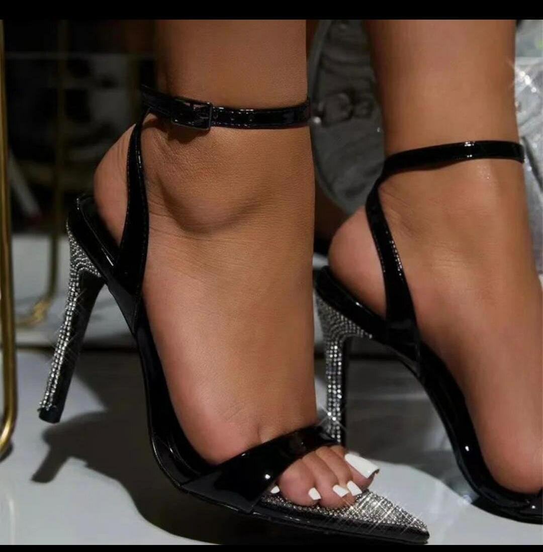 Sandales à talons élégantes