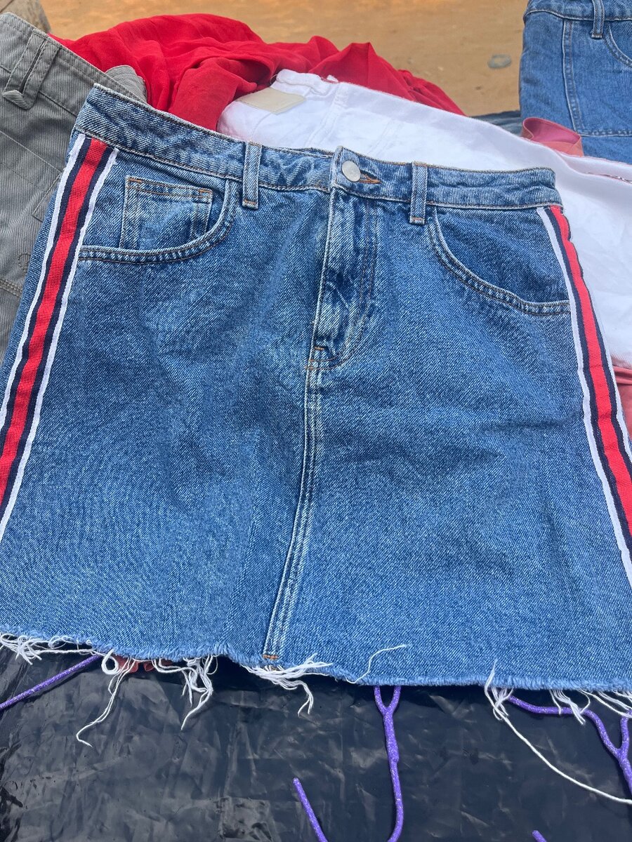 Jupe en jean et Skaï