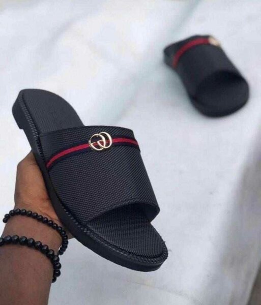 Men's sandals/ Slippers
