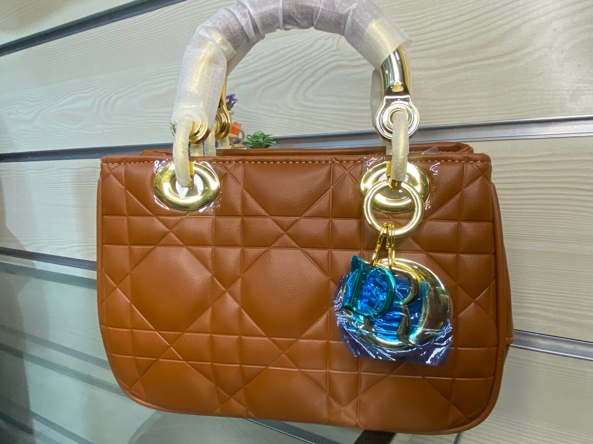 Sac à main en cuir matelassé