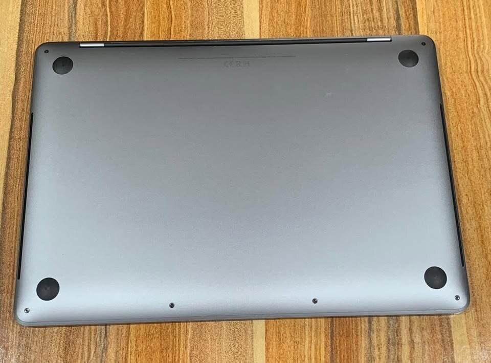 Apple MacBook Pro 13"