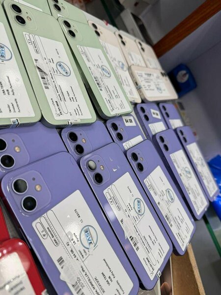 iPhone XR d'occasion - Multicouleurs