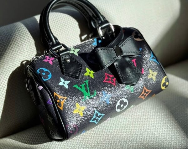 Sac à main coloré élégant