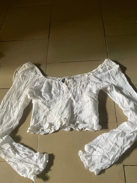 Haut blanc à manches longues