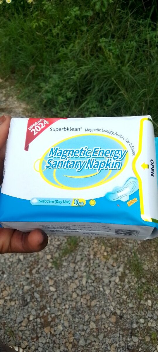 Serviettes hygiéniques magnétiques