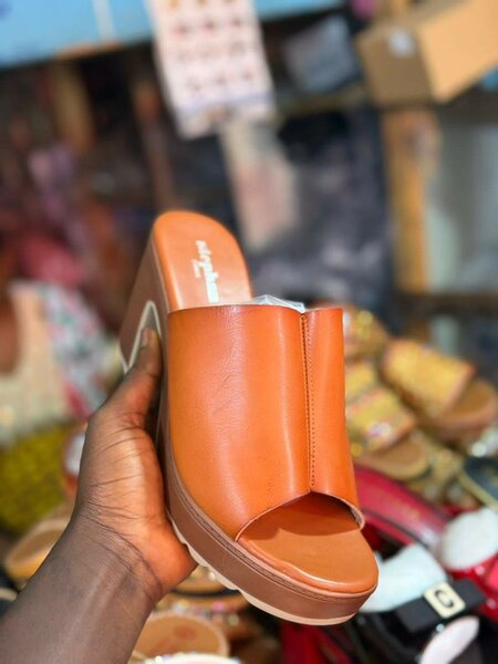 Sandales à talon tendance