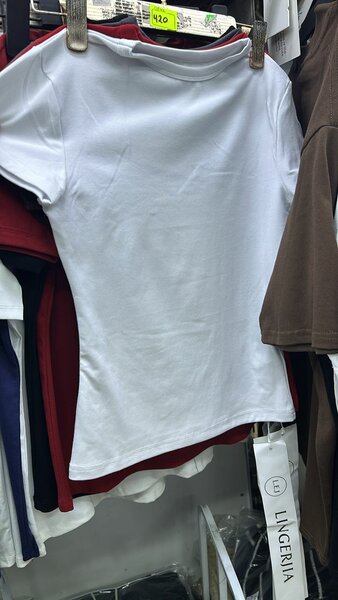 Скимс футболки