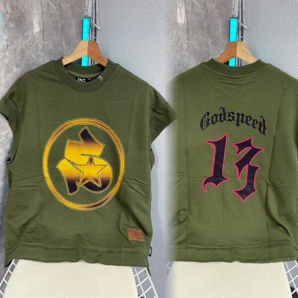 T-shirt graphique "Godspeed 13"