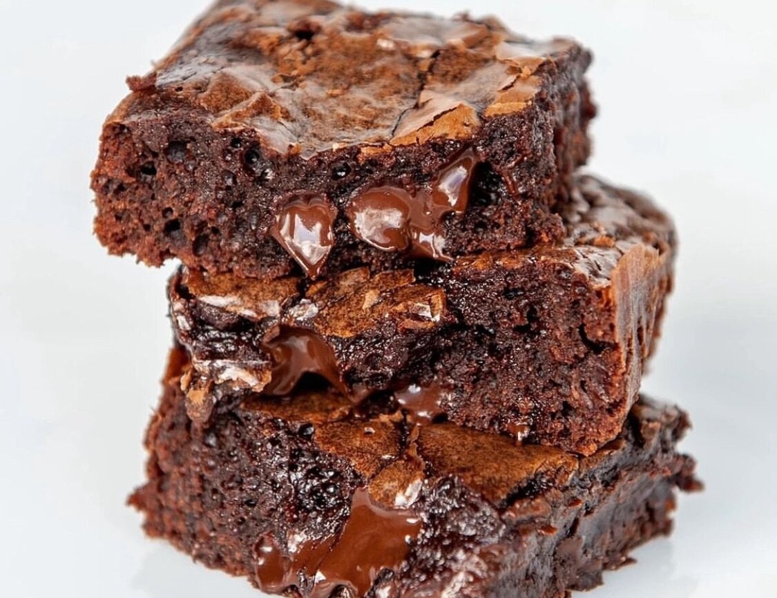 Double chocolate brownies with caramel filling and biscoff