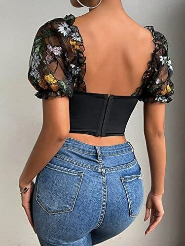 Crop top brodé floral chic