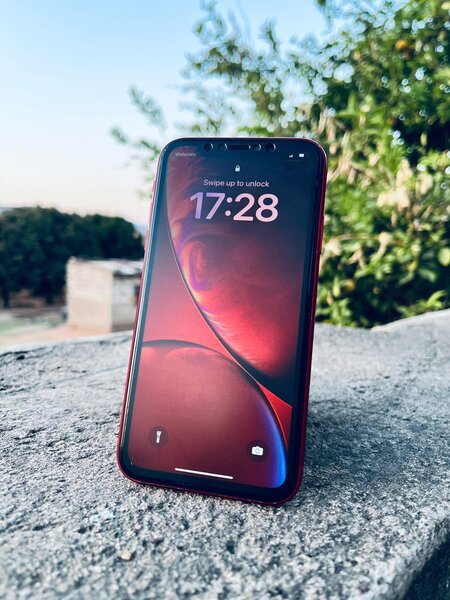 iPhone XR rouge