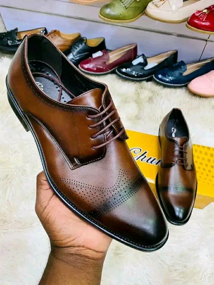 Men's classic leather shoes