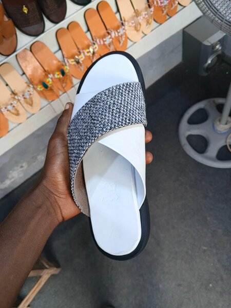 Sandales Tissées Élégantes