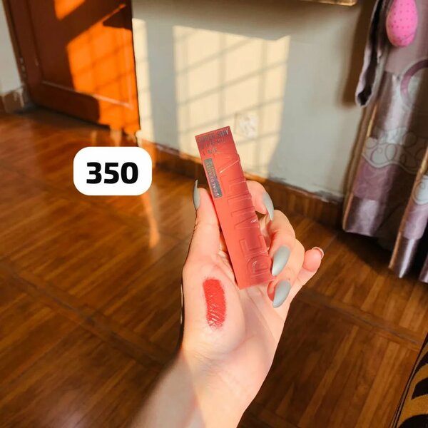 Lipstick for lips