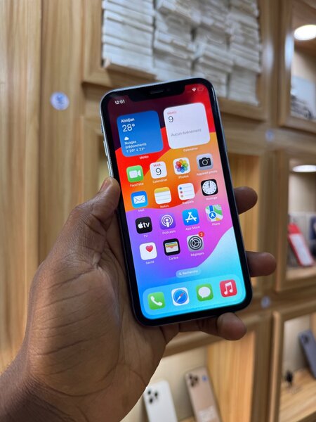 iPhone XR 64Go Propre