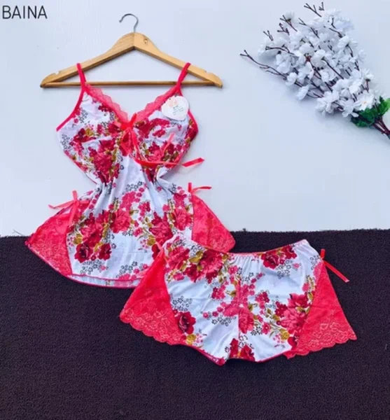 Ensemble lingerie floral en dentelle